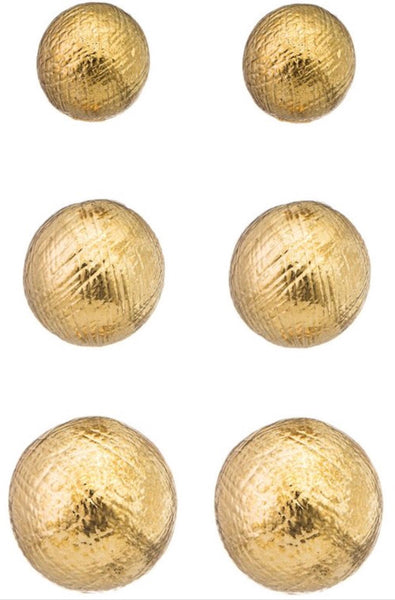 Gold stud earring set